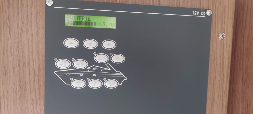 Probleme mit leeren Batterien auf einer Charteryacht in Kroatien – Trim Nautica Ratgeber