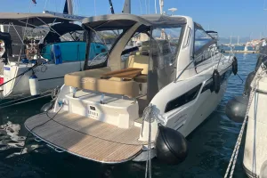 Bavaria S30 motor yacht cruising in the Adriatic Sea