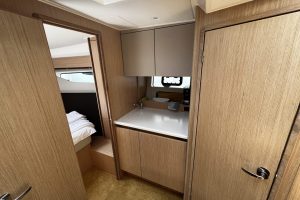 Interior cabin of Bavaria SR36