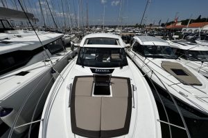 Sunbathing area at the bow of Bavaria SR36