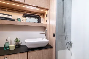 Bavaria SR41 shower cabin onboard