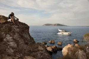 Bavaria Virtess 420 Fly anchored in a private bay Croatia